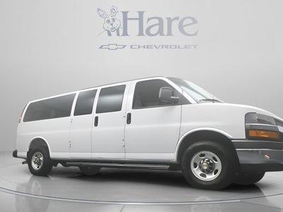 2025 Chevrolet Express Passenger 1LT