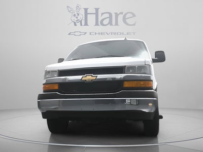 2025 Chevrolet Express Passenger 1LT