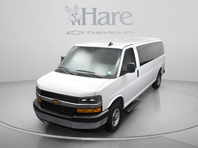2025 Chevrolet Express Passenger 1LT