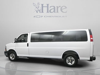 2025 Chevrolet Express Passenger 1LT