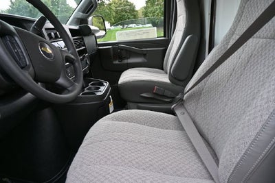 2026 Chevrolet Express Cutaway 3500 1WT