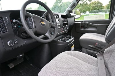 2026 Chevrolet Express Cutaway 3500 1WT