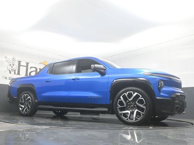 2025 Chevrolet Silverado EV RST - Max Range