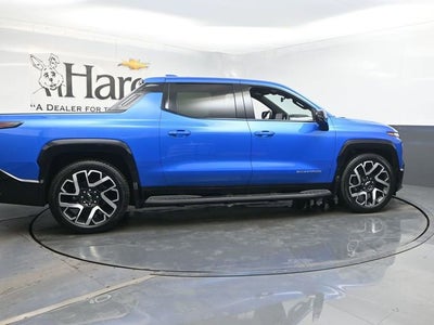 2025 Chevrolet Silverado EV RST - Max Range