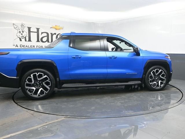 2025 Chevrolet Silverado EV RST - Max Range