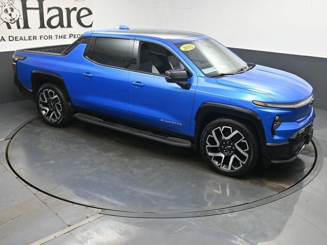 2025 Chevrolet Silverado EV RST - Max Range