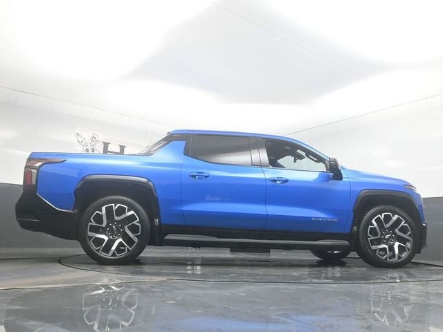 2025 Chevrolet Silverado EV RST - Max Range