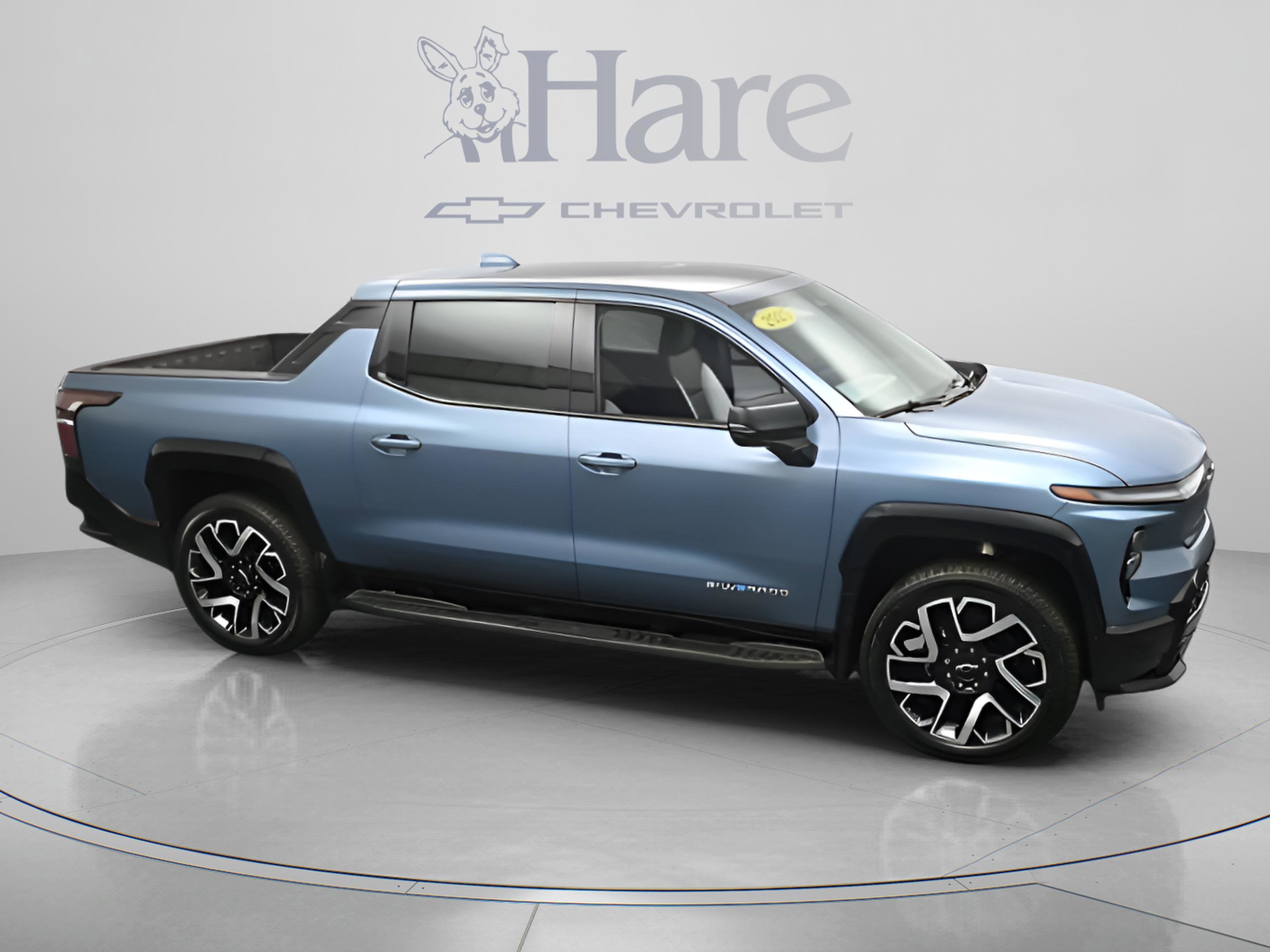 2025 Chevrolet Silverado EV RST - Max Range