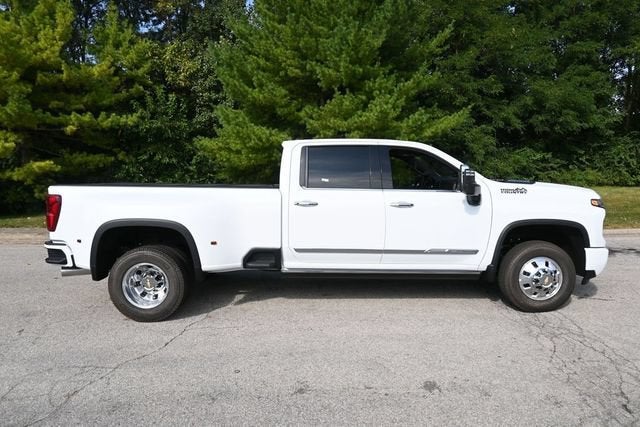 2026 Chevrolet Silverado 3500 HD High Country DRW