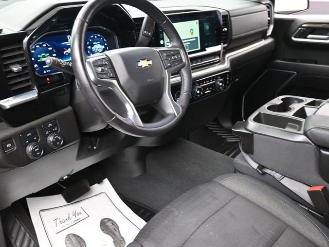 2022 Chevrolet Silverado 1500 LT (2FL)