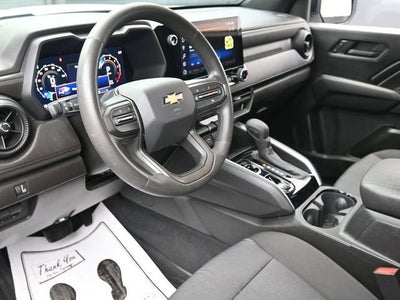 2024 Chevrolet Colorado WT