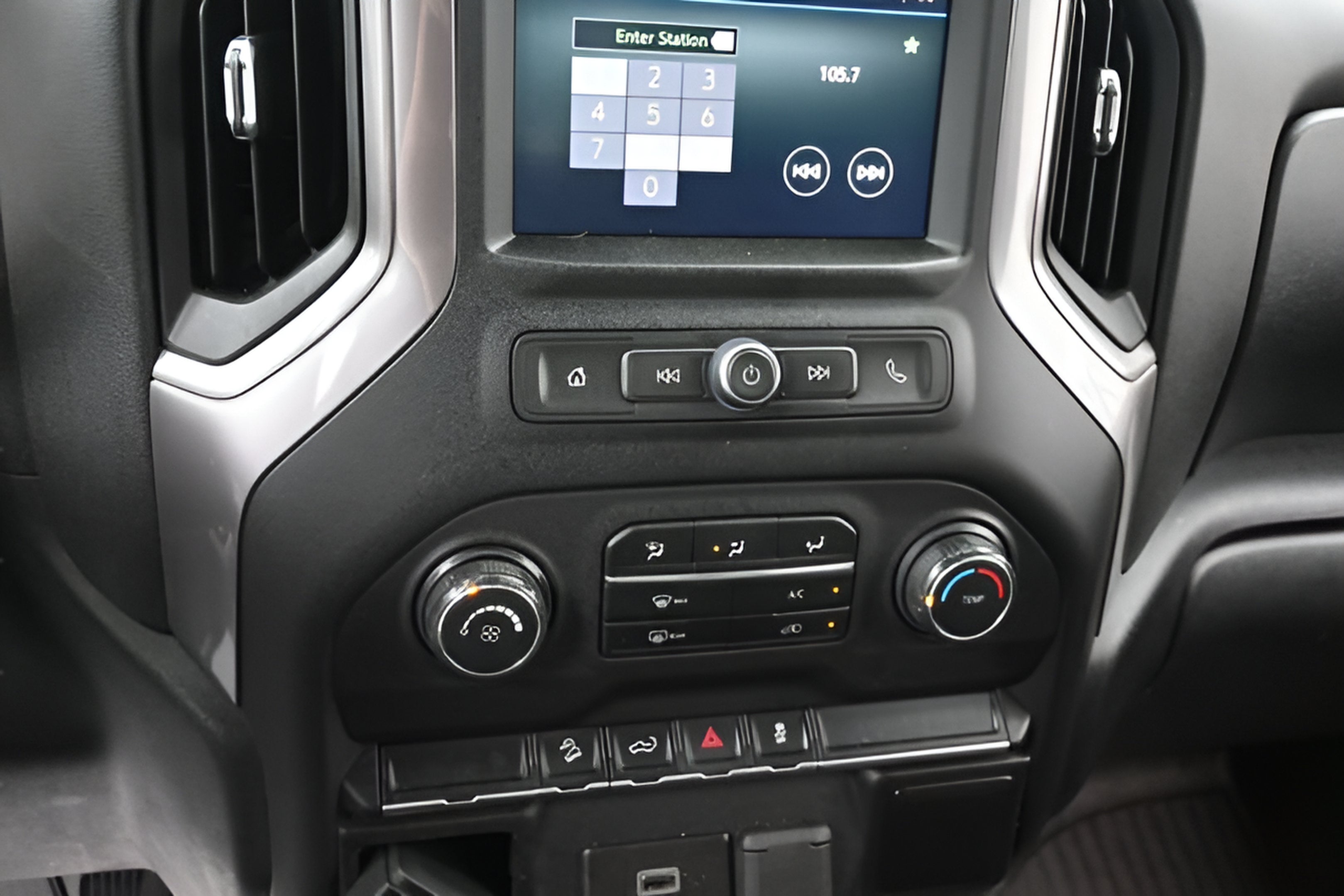 2020 Chevrolet Silverado 1500 Custom Trail Boss