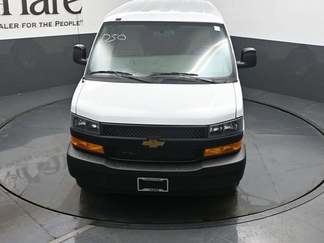 2026 Chevrolet Express Cargo 2500 WT