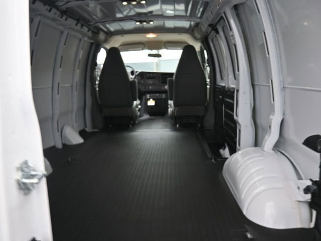 2026 Chevrolet Express Cargo 2500 WT