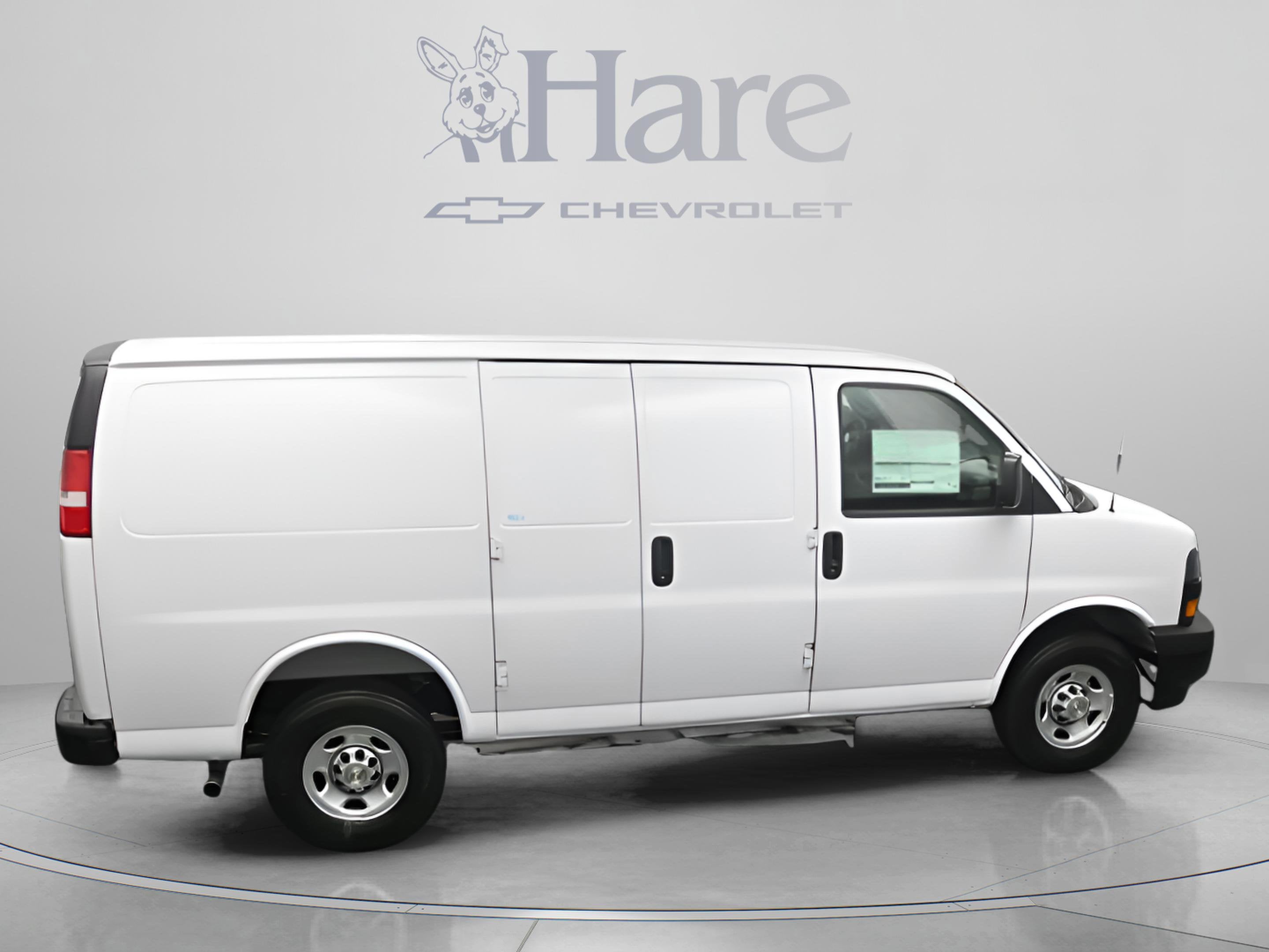 2026 Chevrolet Express Cargo 1WT