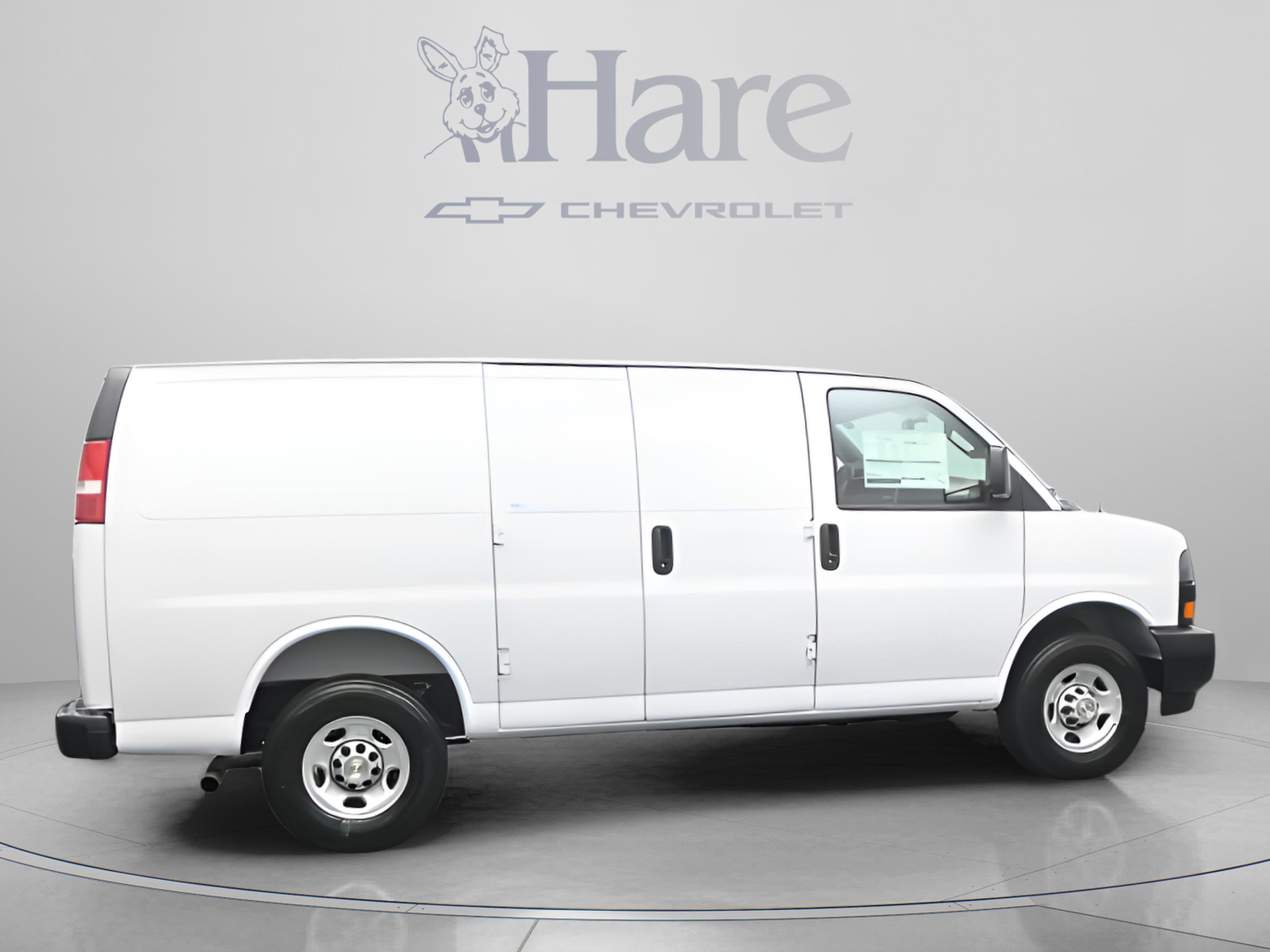 2026 Chevrolet Express Cargo 1WT