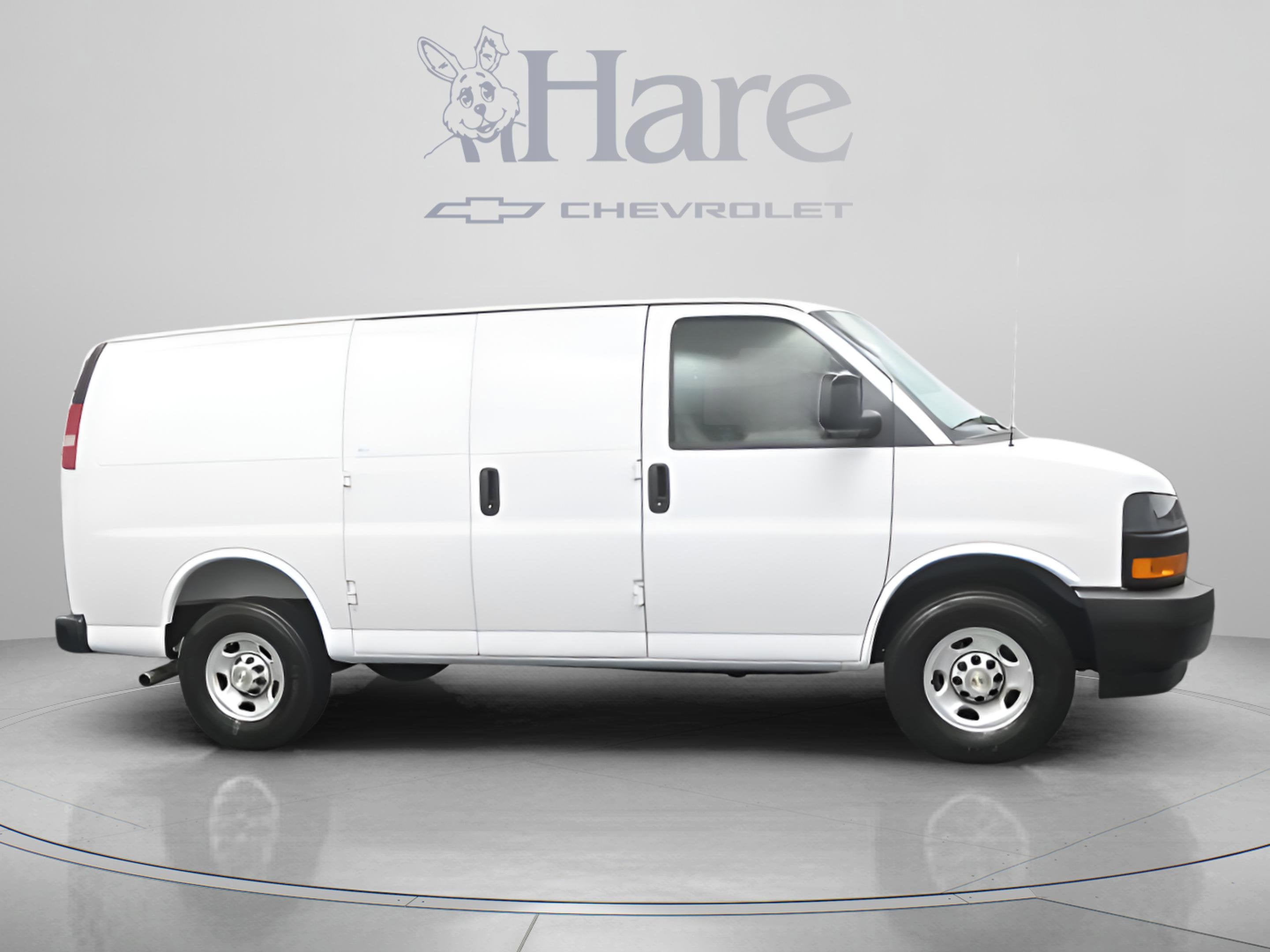 2026 Chevrolet Express Cargo 1WT