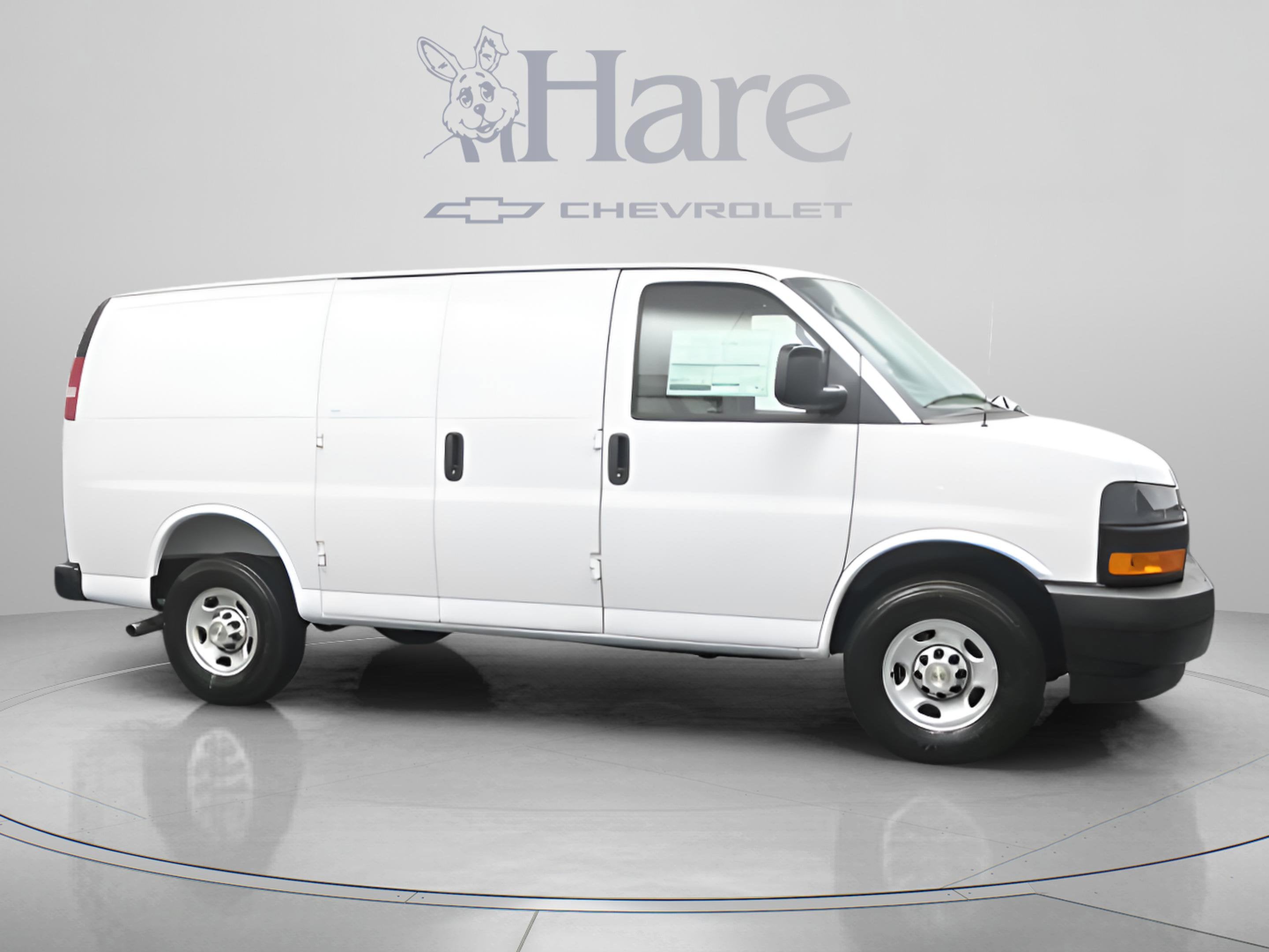 2026 Chevrolet Express Cargo 1WT