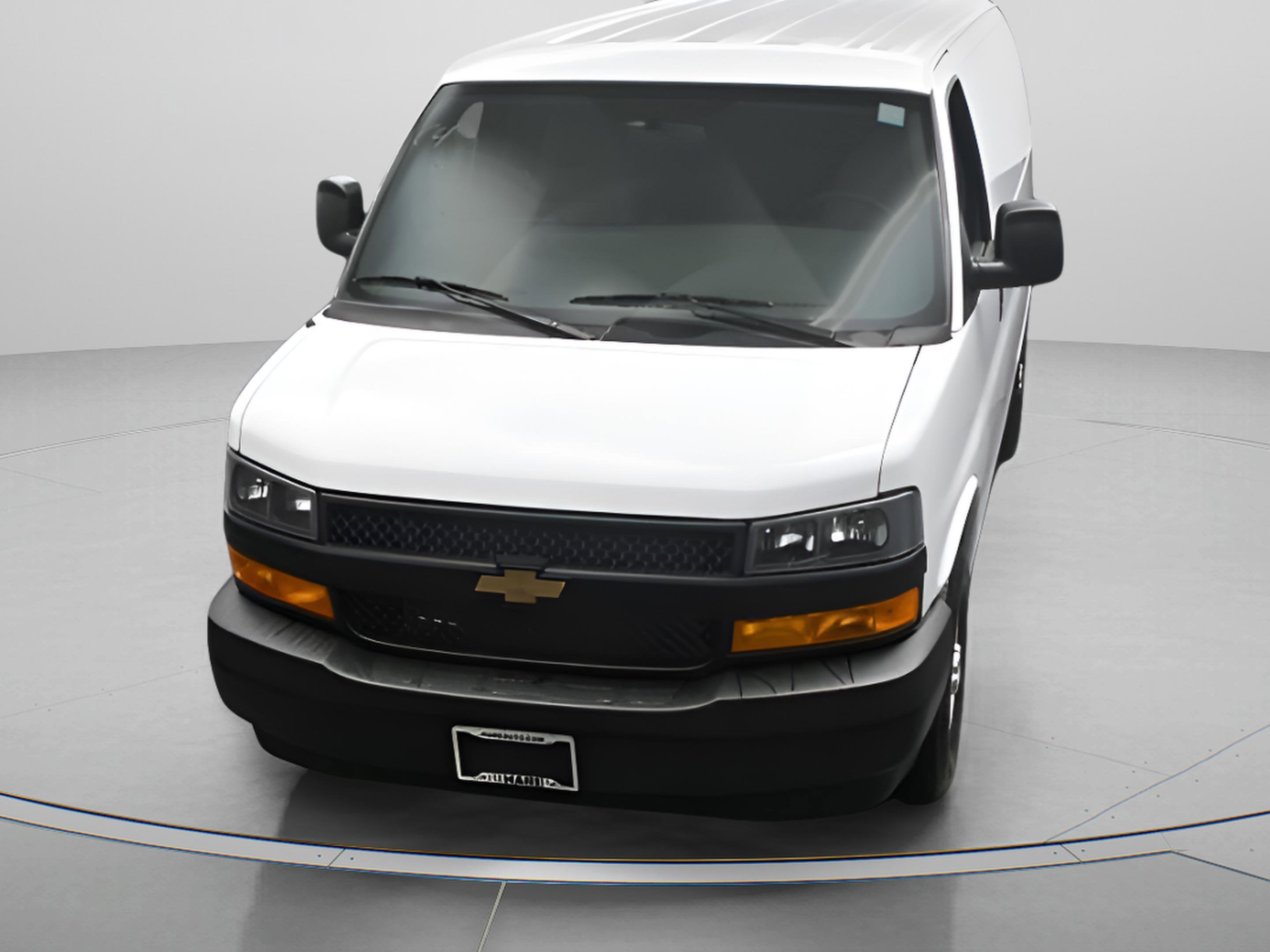 2026 Chevrolet Express Cargo 1WT