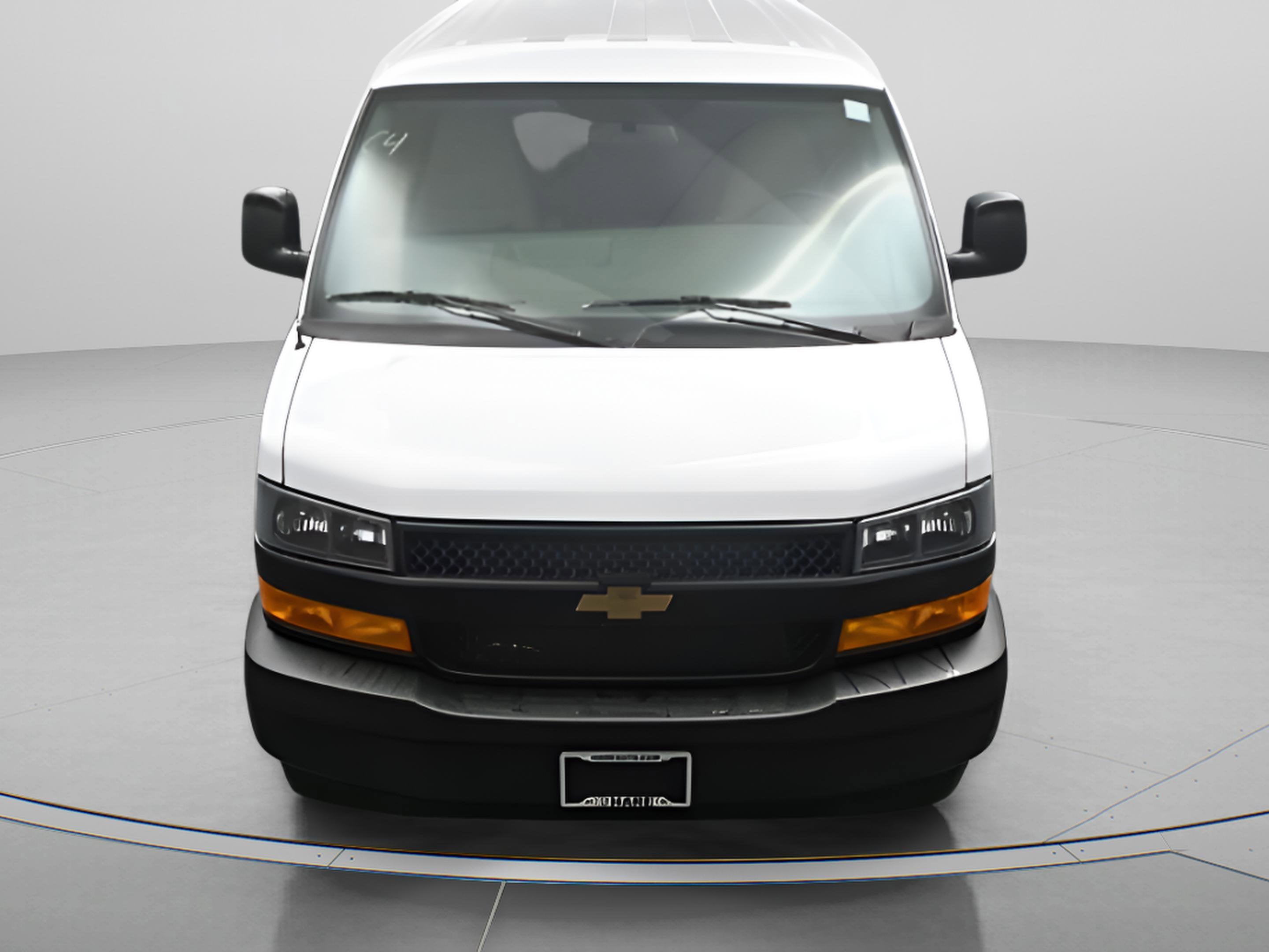 2026 Chevrolet Express Cargo 1WT