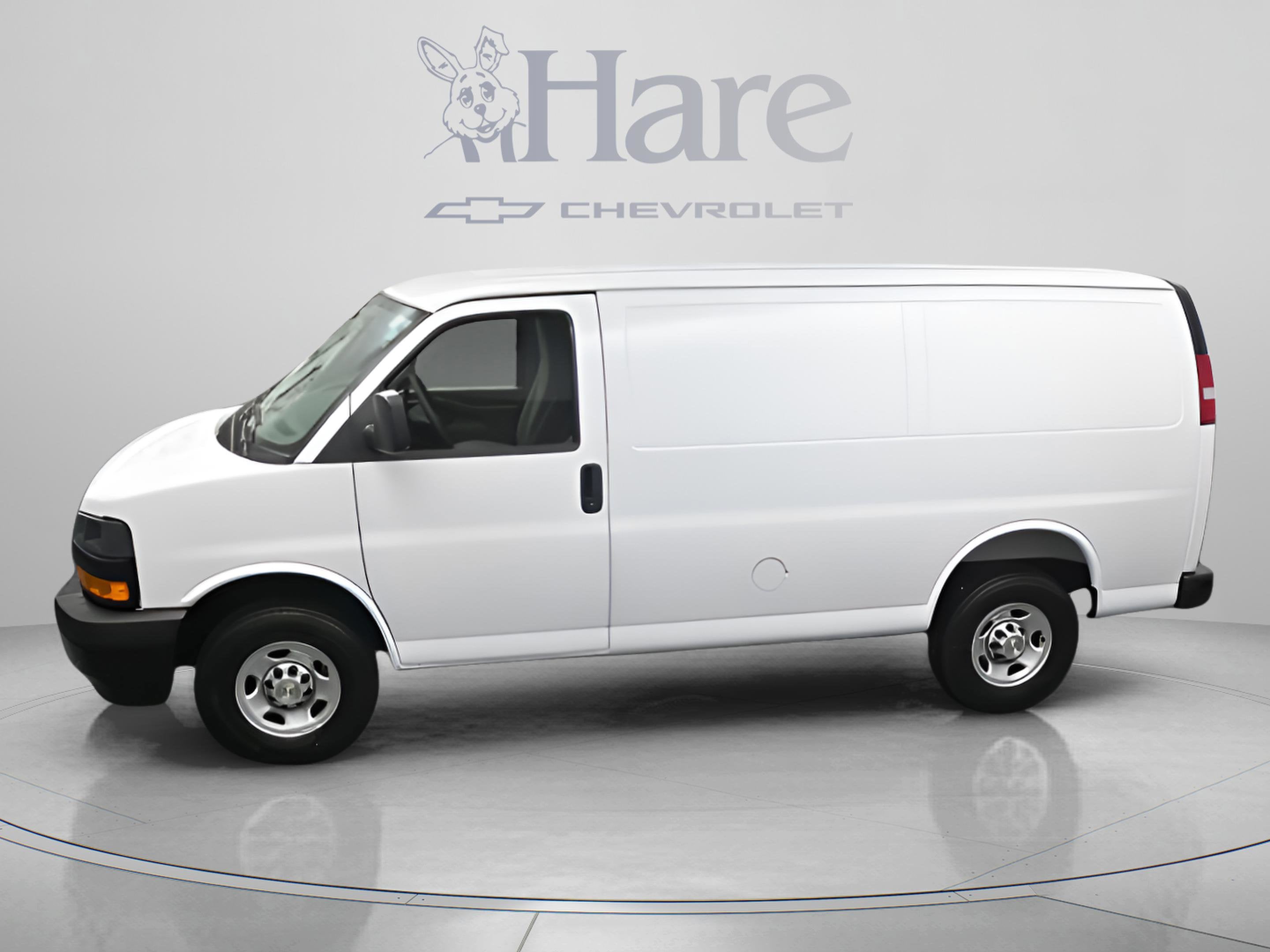 2026 Chevrolet Express Cargo 1WT