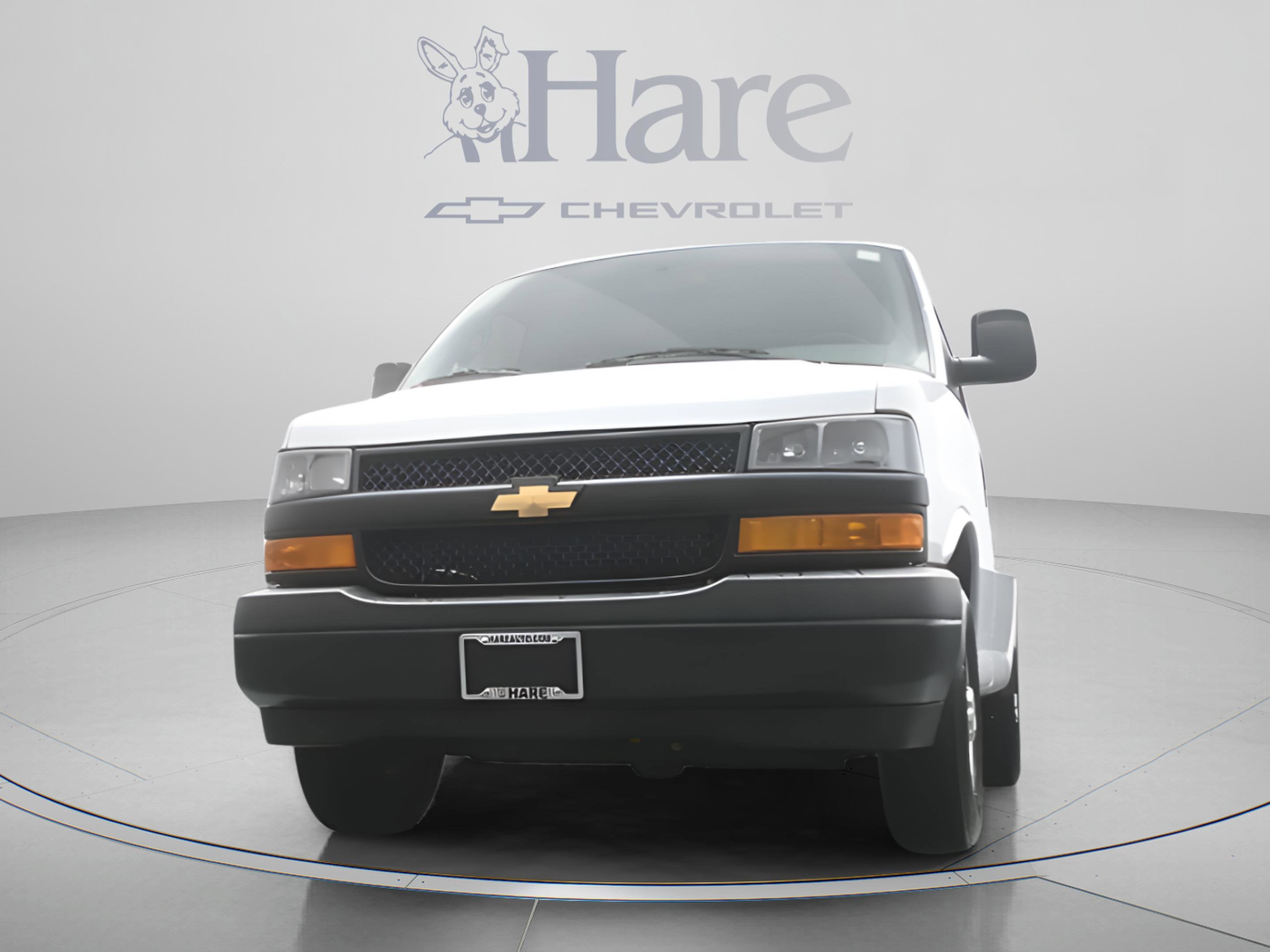2026 Chevrolet Express Cargo 1WT