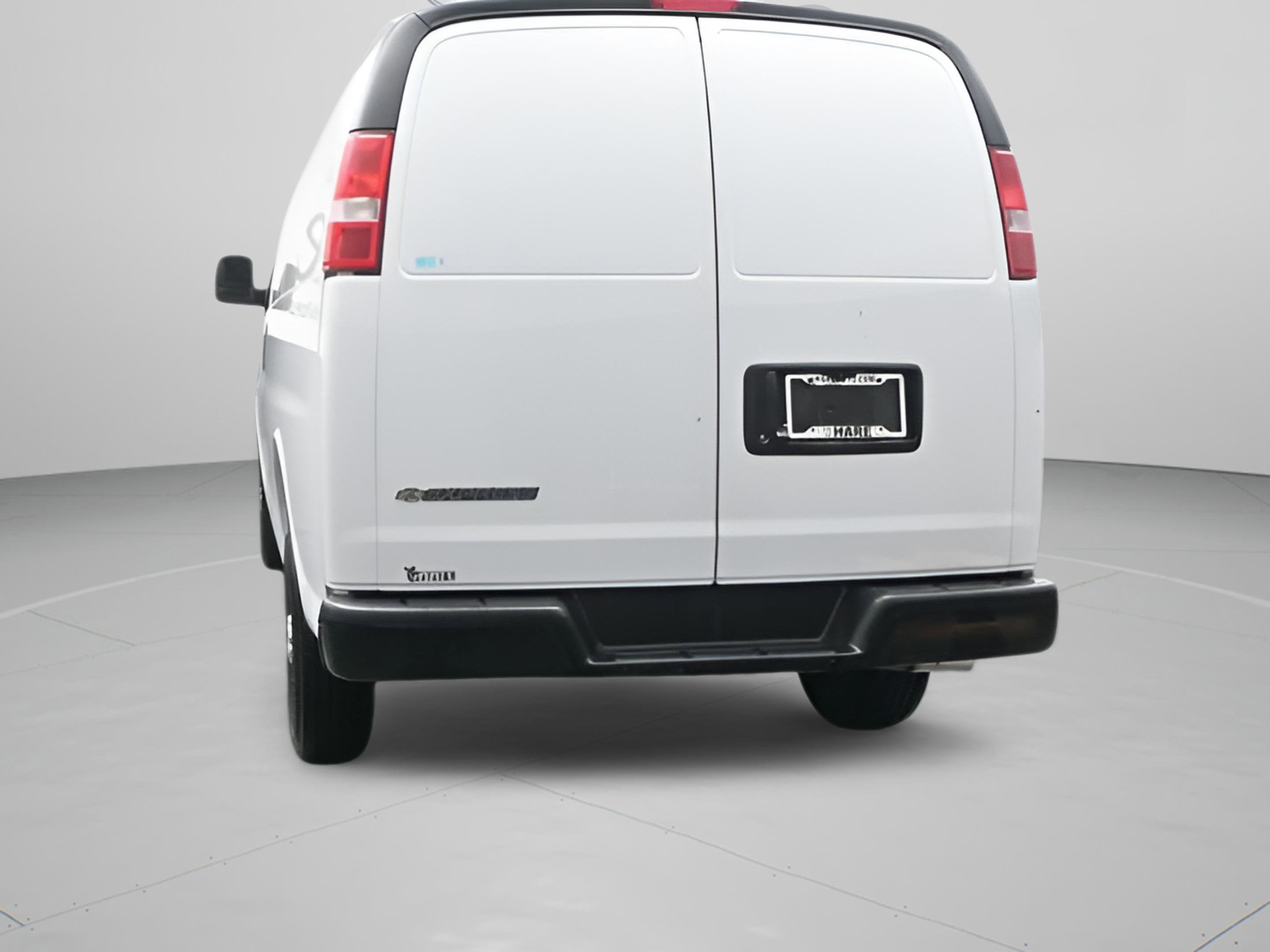2026 Chevrolet Express Cargo 1WT