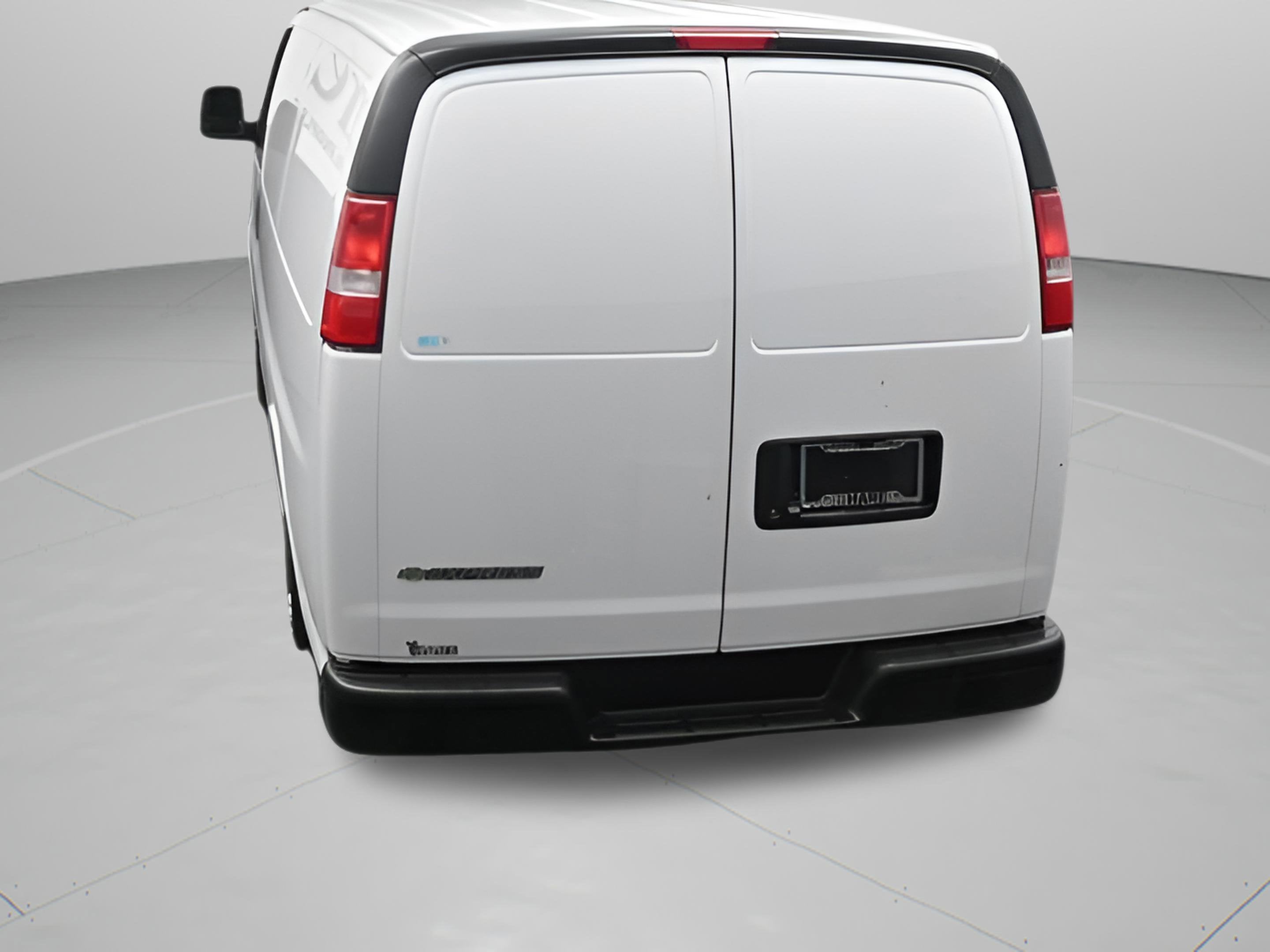 2026 Chevrolet Express Cargo 1WT