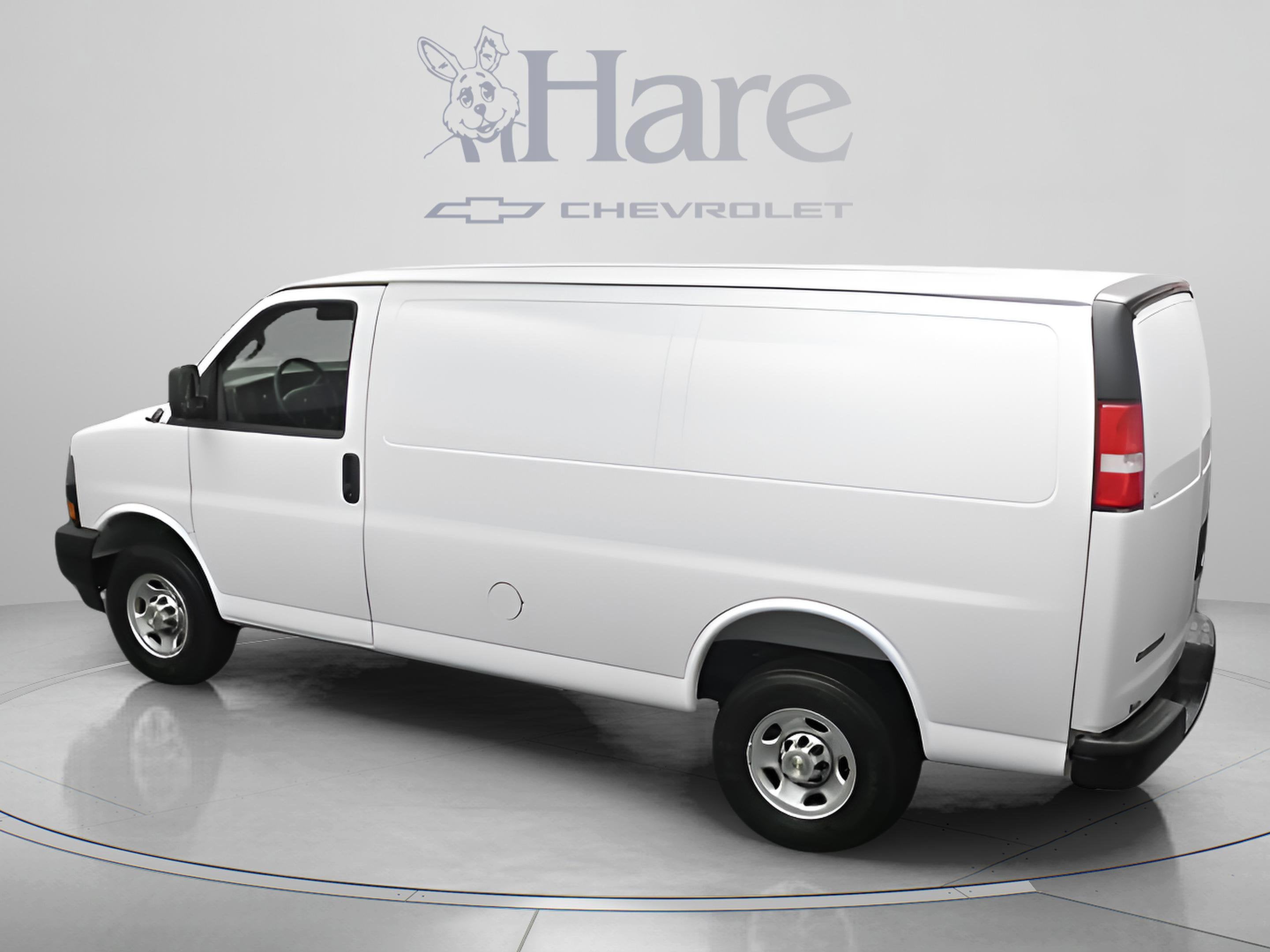 2026 Chevrolet Express Cargo 1WT