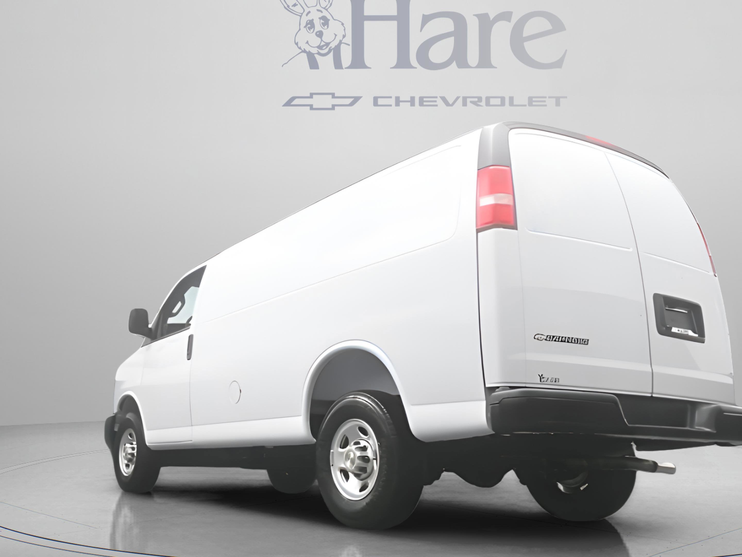 2026 Chevrolet Express Cargo 1WT
