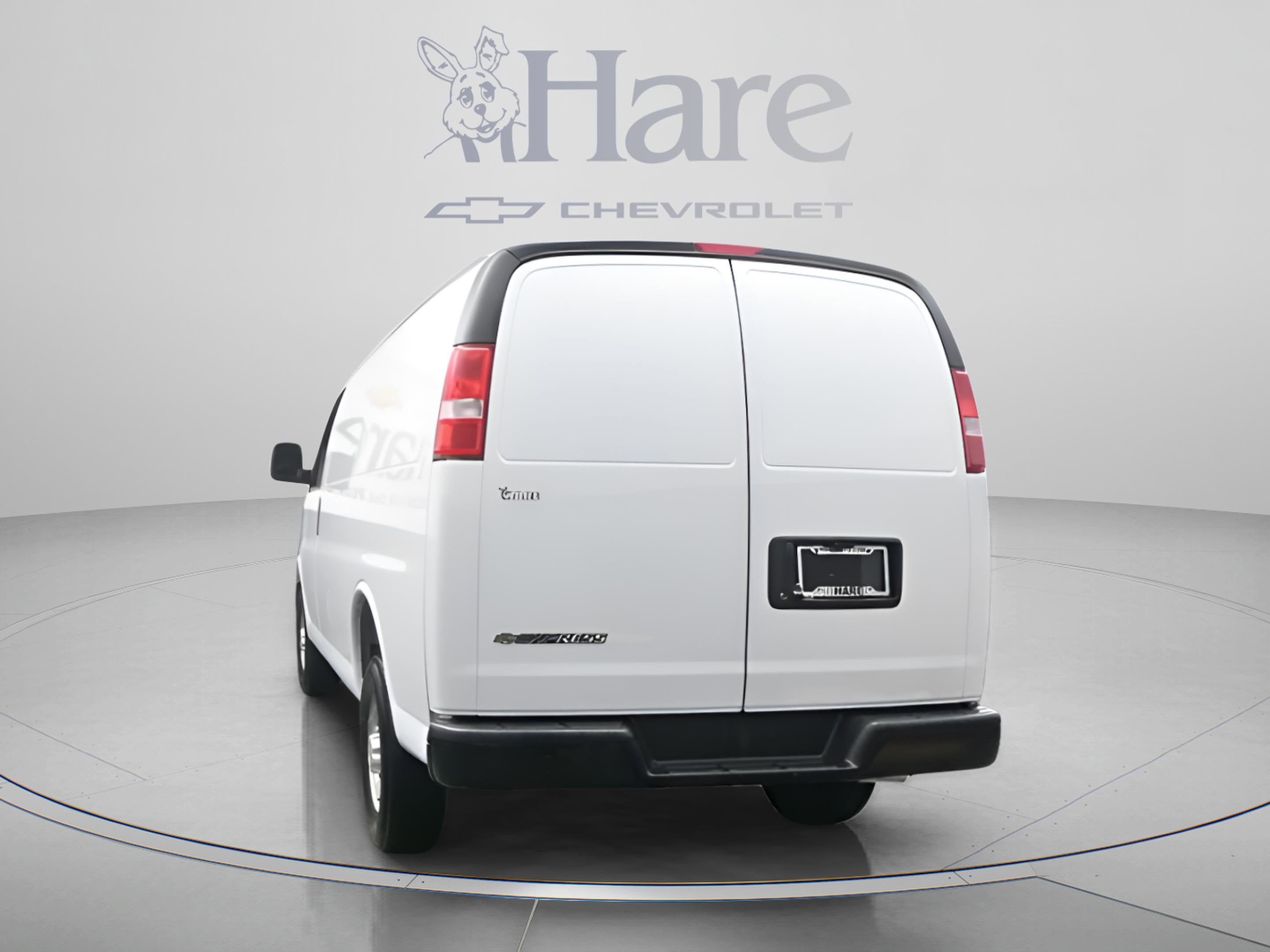 2026 Chevrolet Express Cargo 1WT
