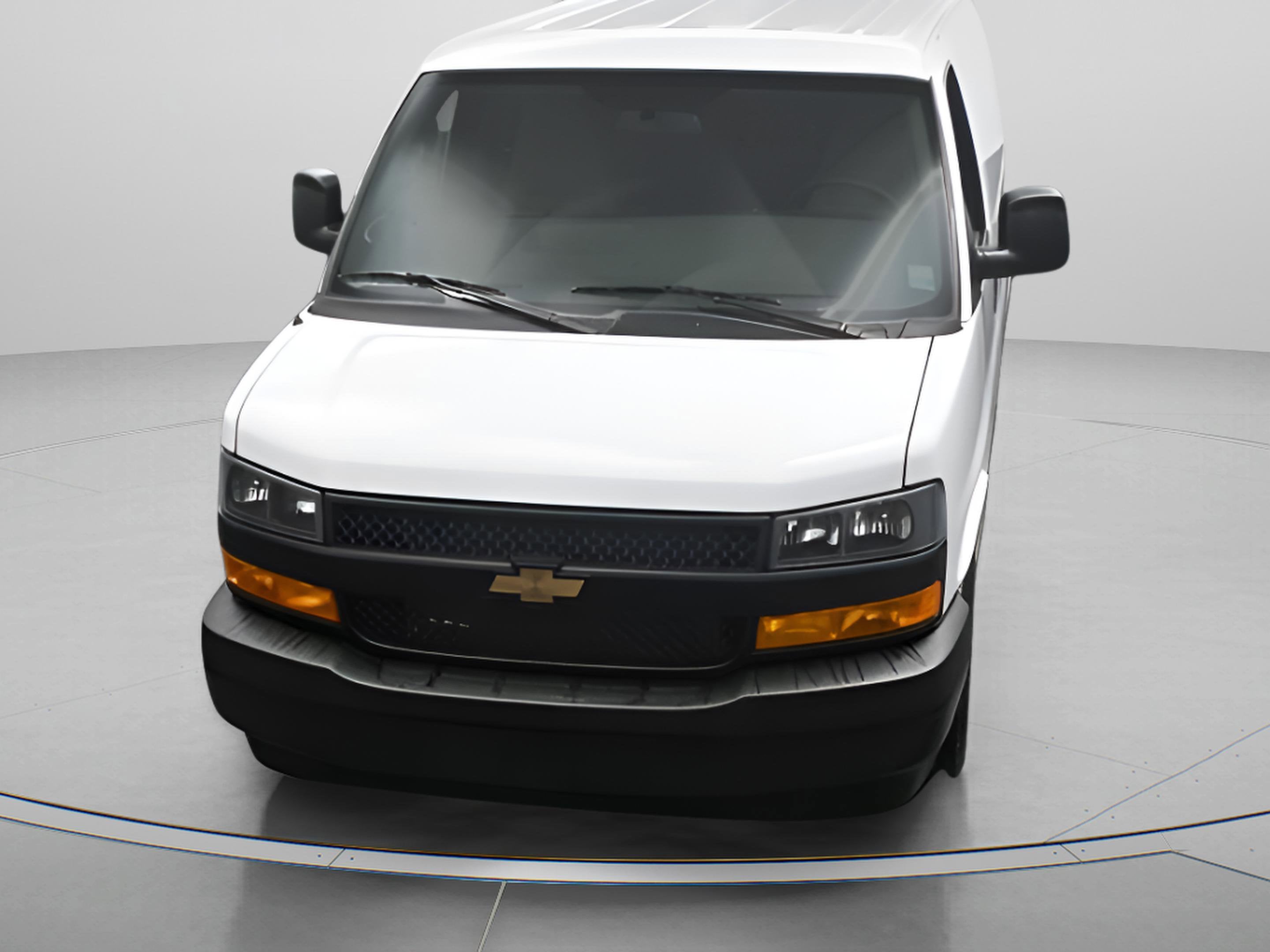 2026 Chevrolet Express Cargo 1WT