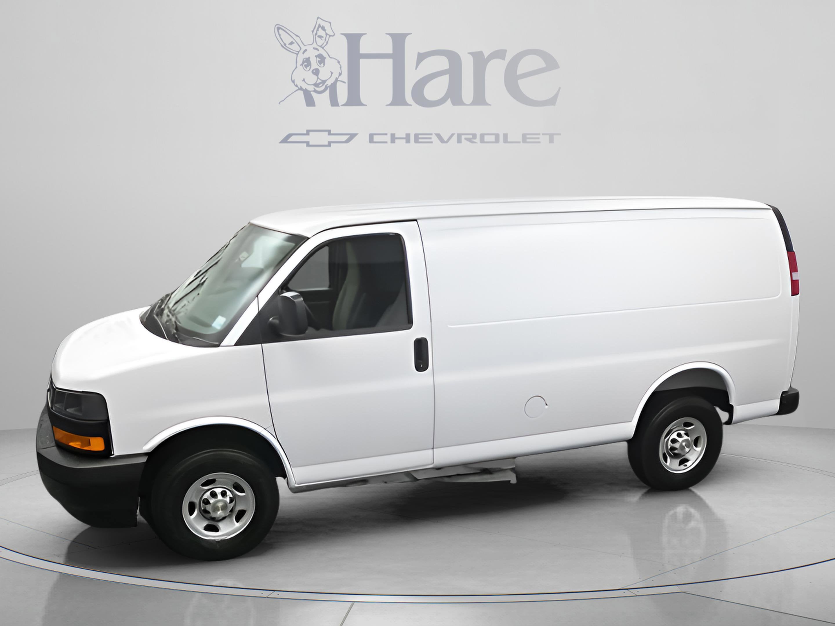 2026 Chevrolet Express Cargo 1WT