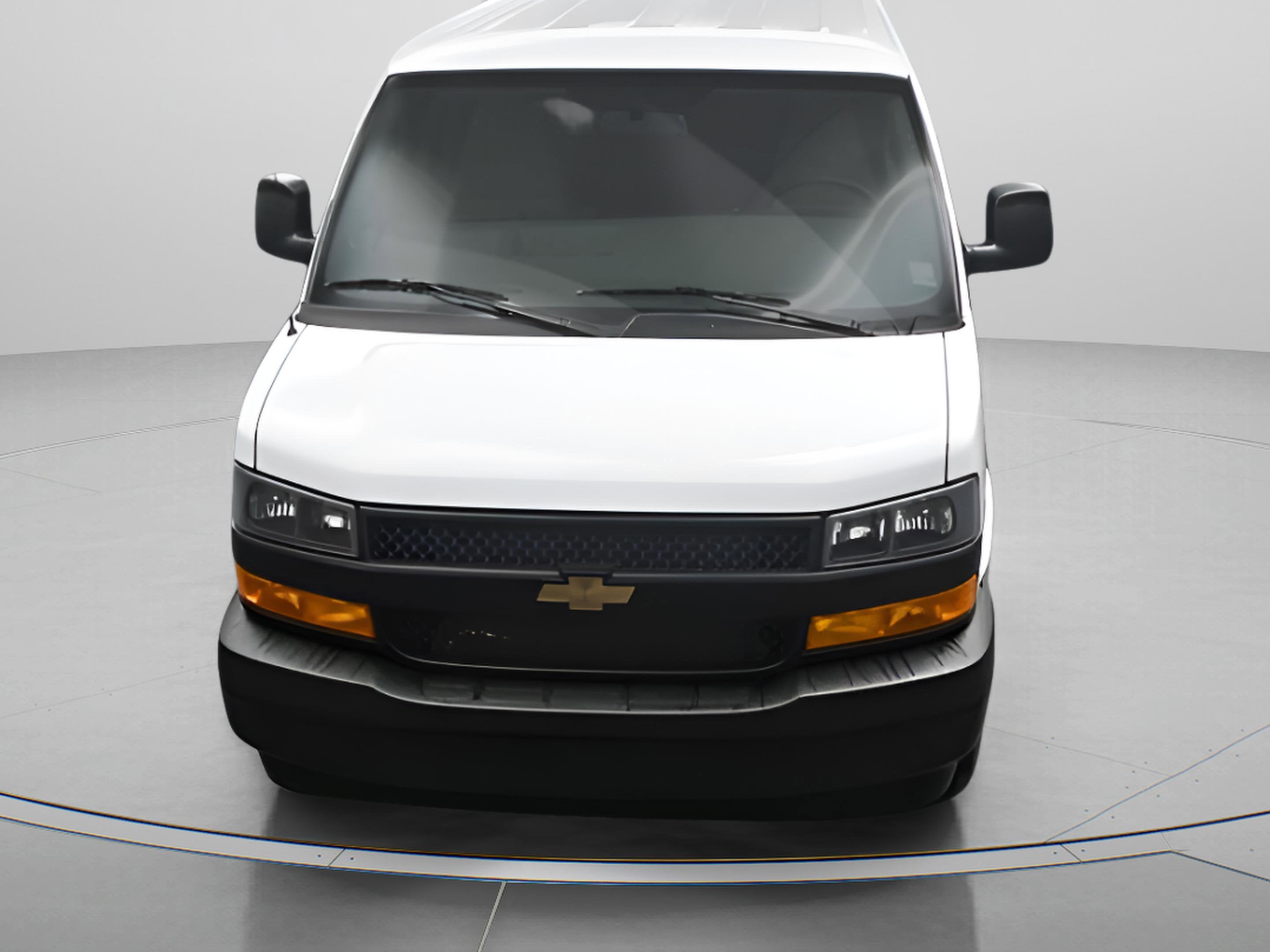 2026 Chevrolet Express Cargo 1WT