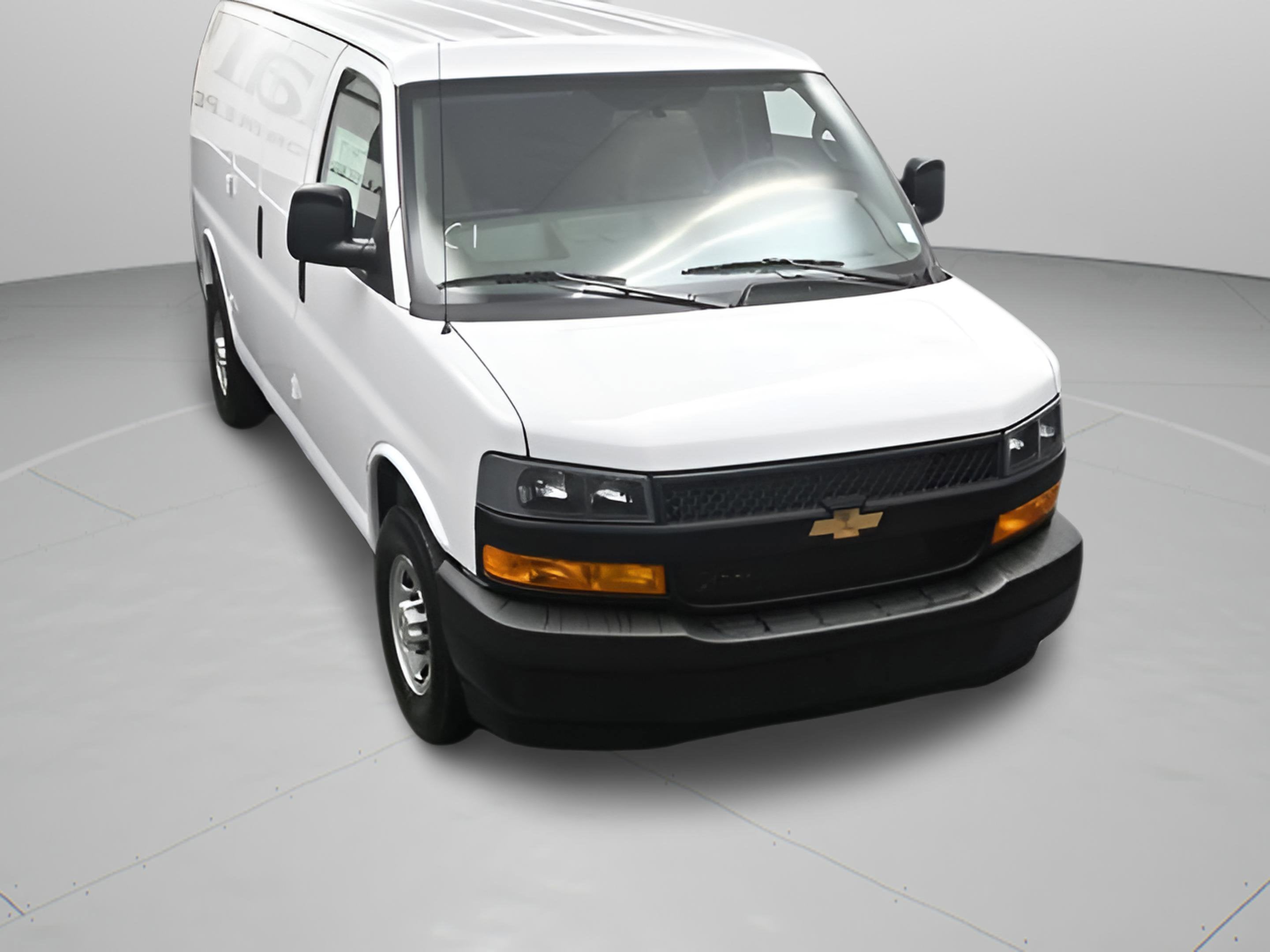 2026 Chevrolet Express Cargo 1WT