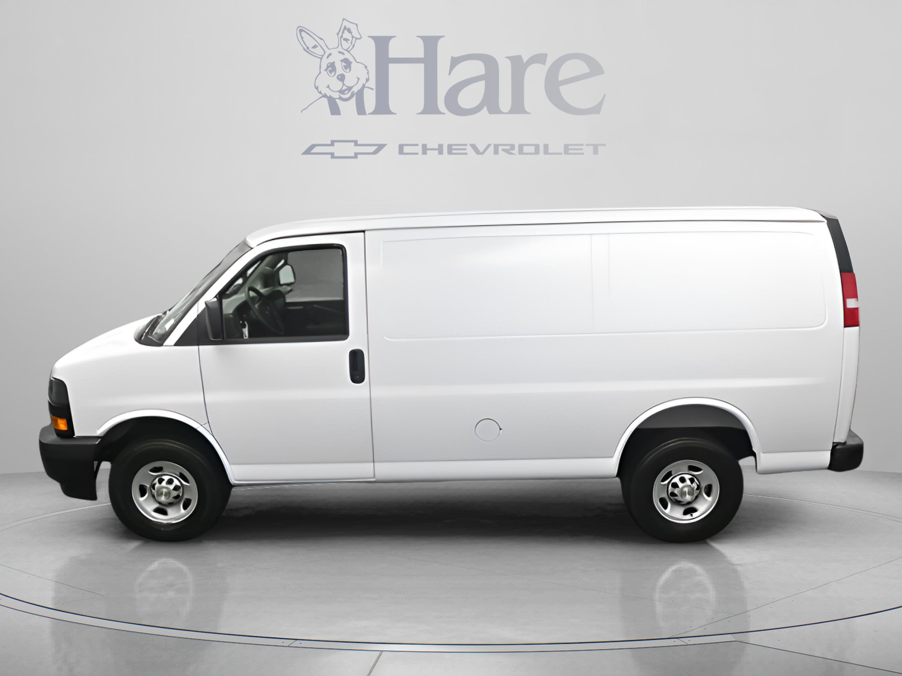 2026 Chevrolet Express Cargo 1WT