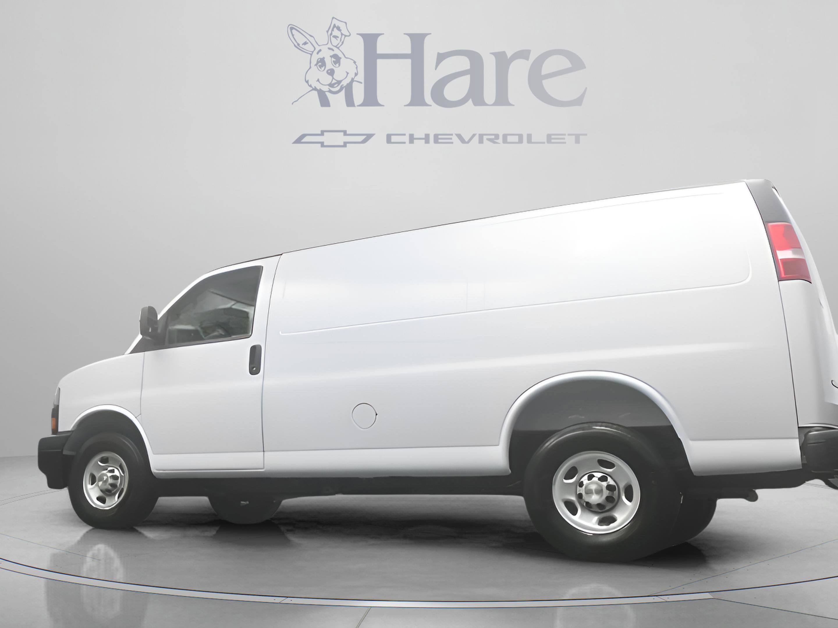 2026 Chevrolet Express Cargo 1WT