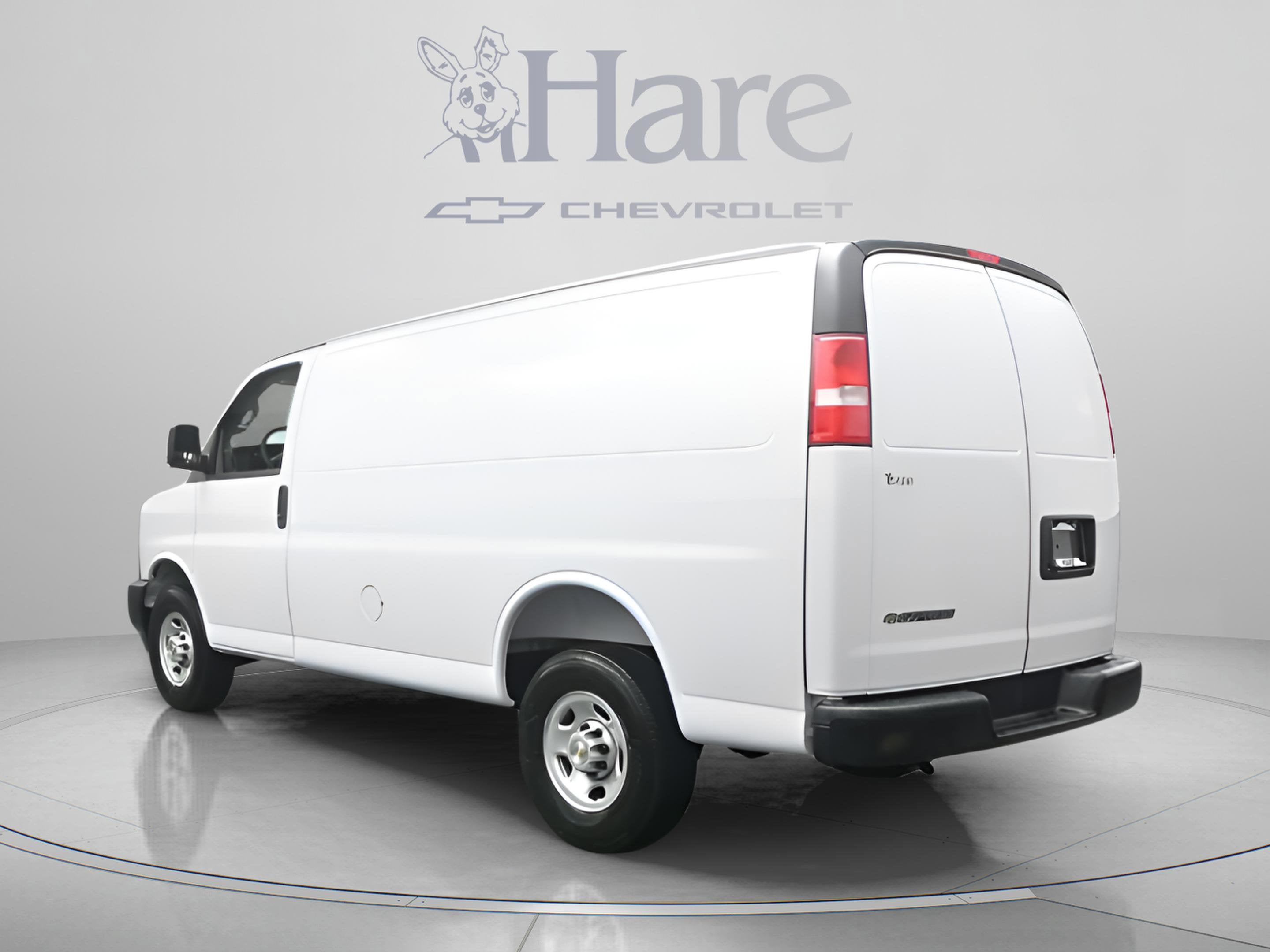 2026 Chevrolet Express Cargo 1WT