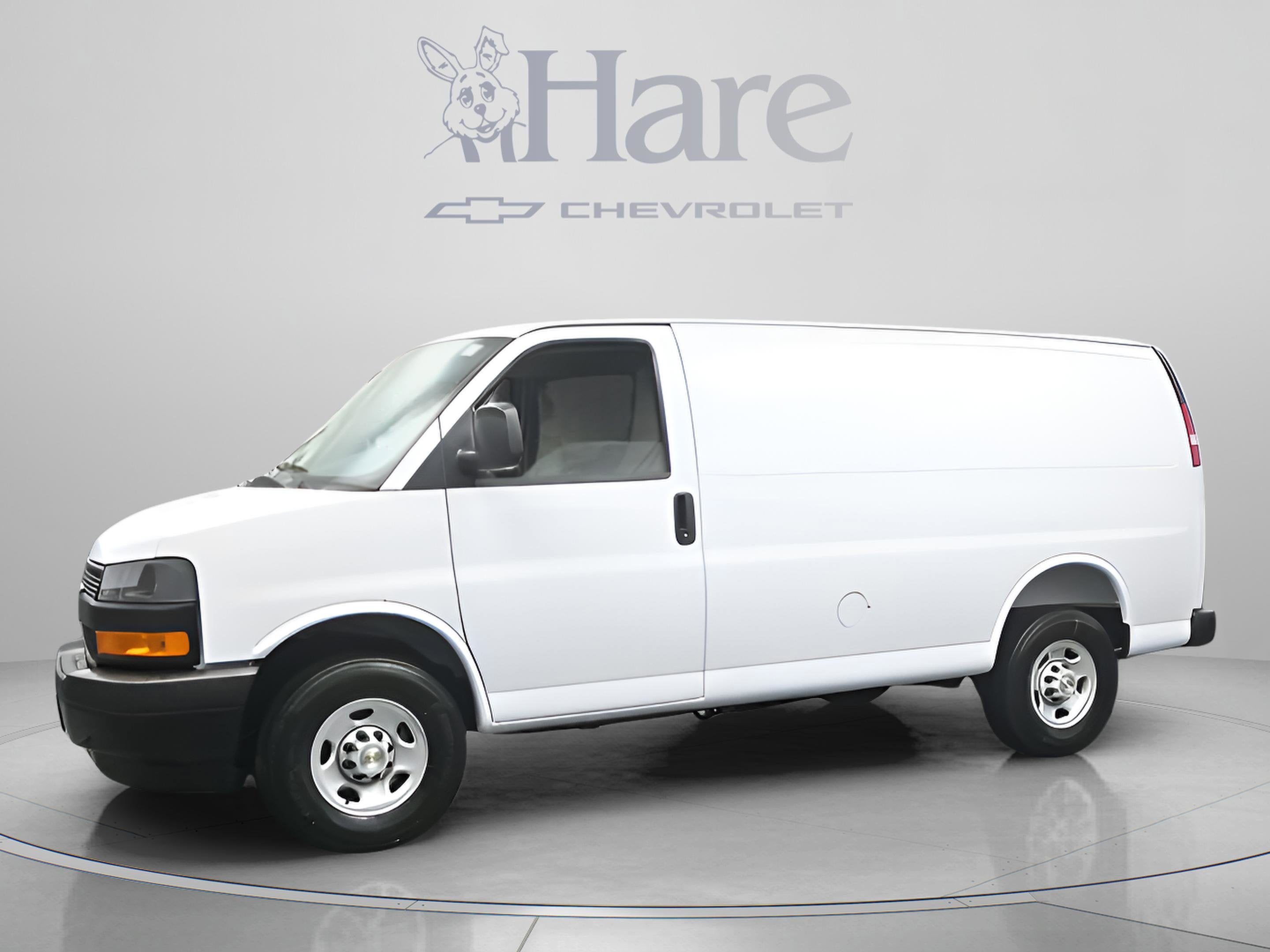 2026 Chevrolet Express Cargo 1WT