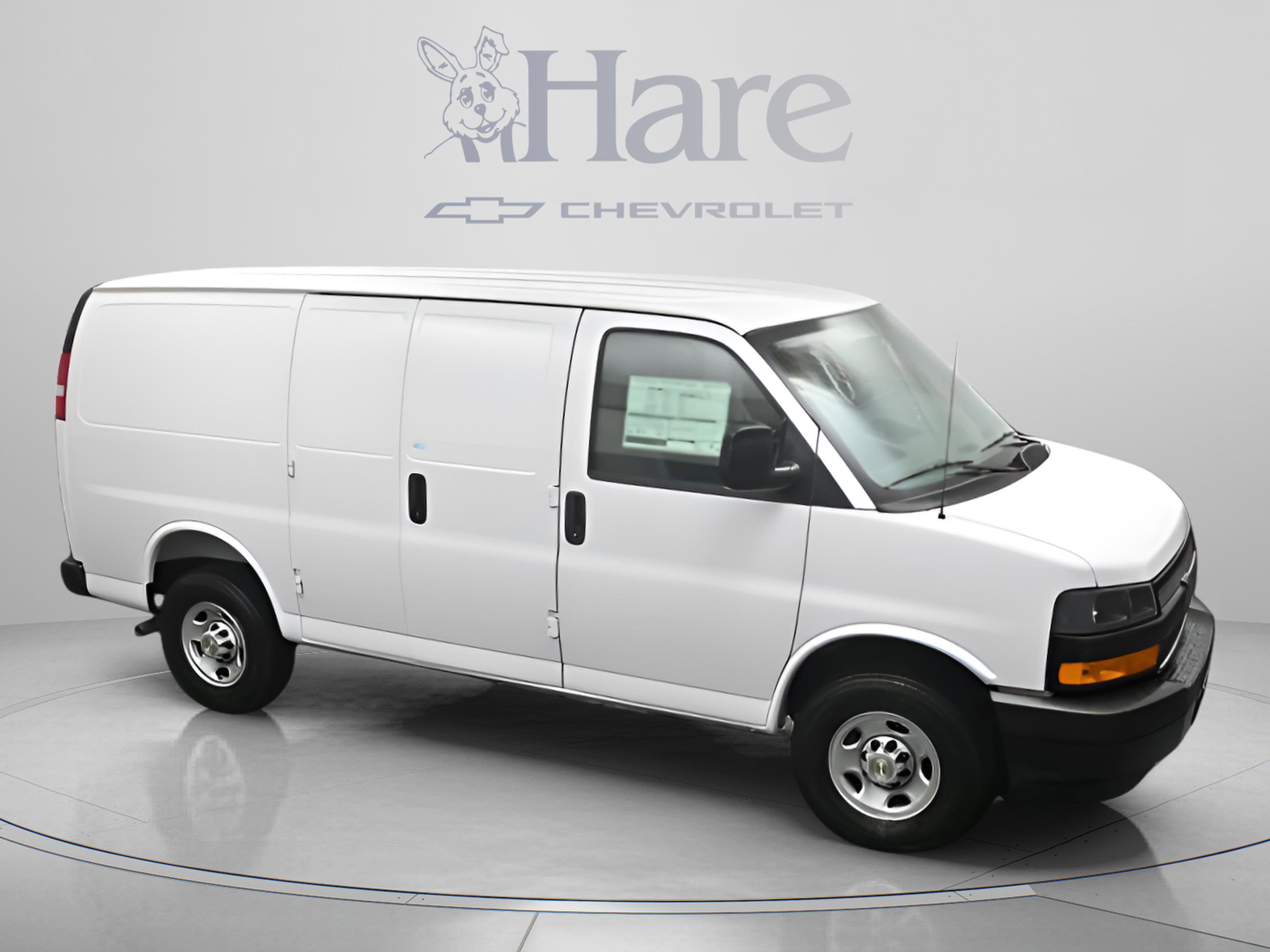 2026 Chevrolet Express Cargo 1WT