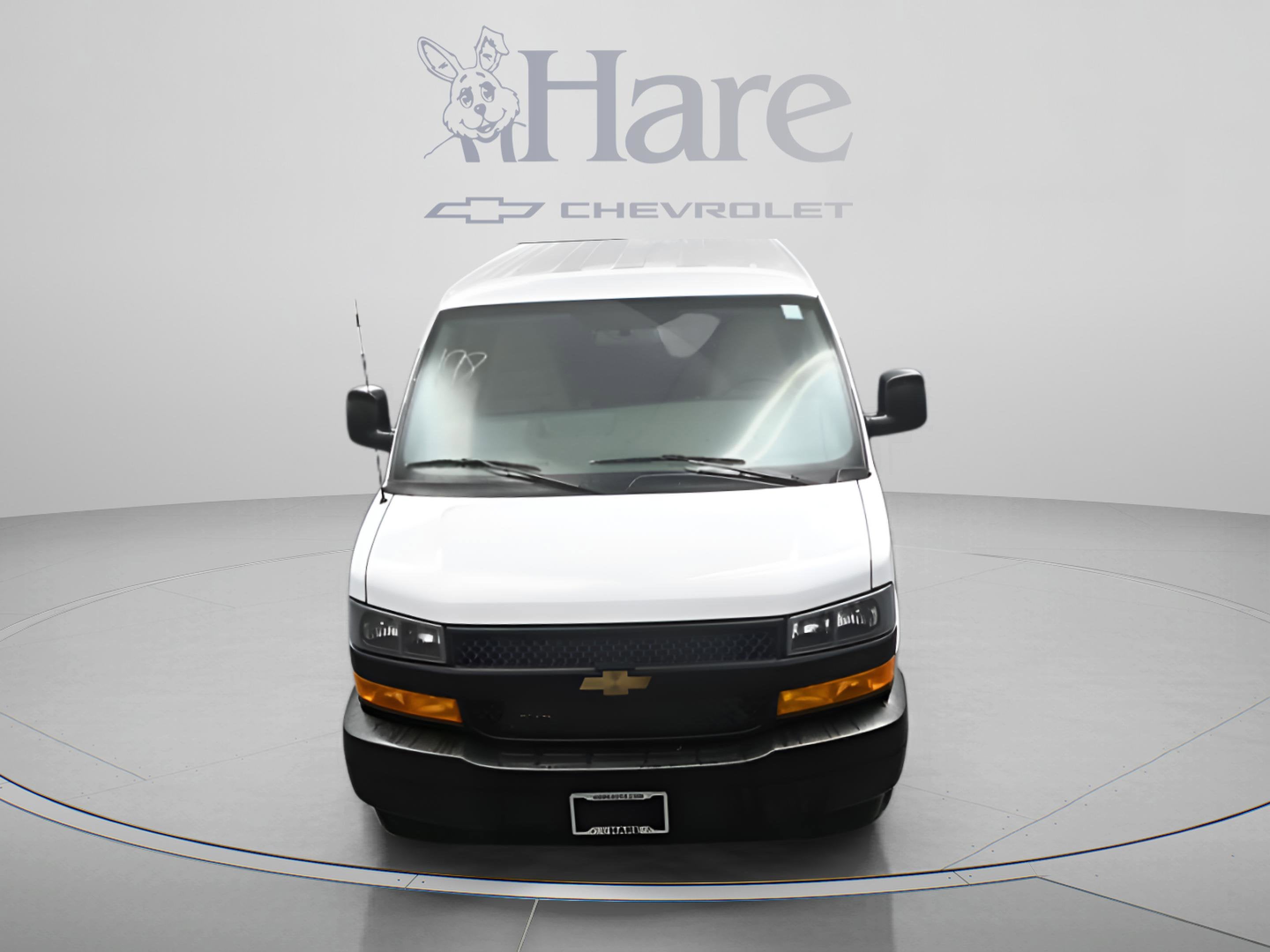 2026 Chevrolet Express Cargo 1WT