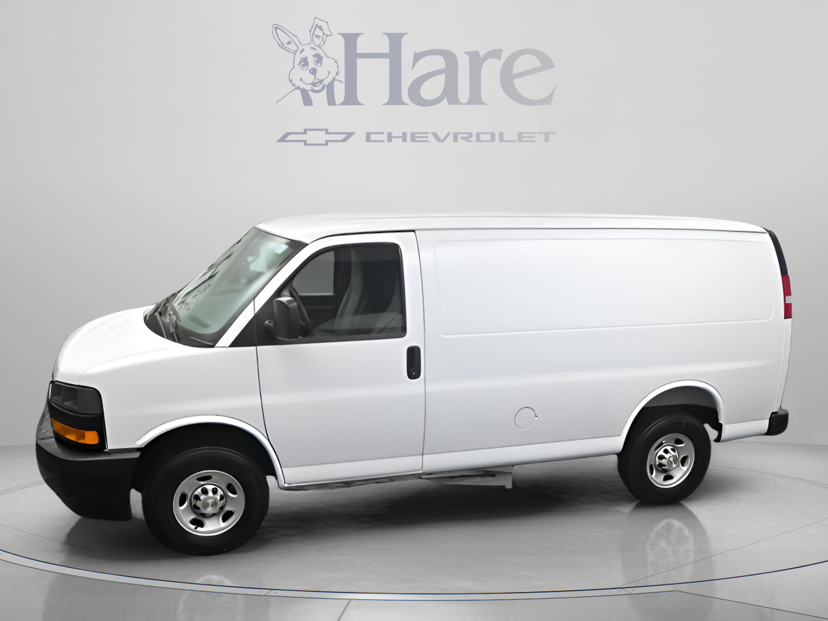 2026 Chevrolet Express Cargo 1WT