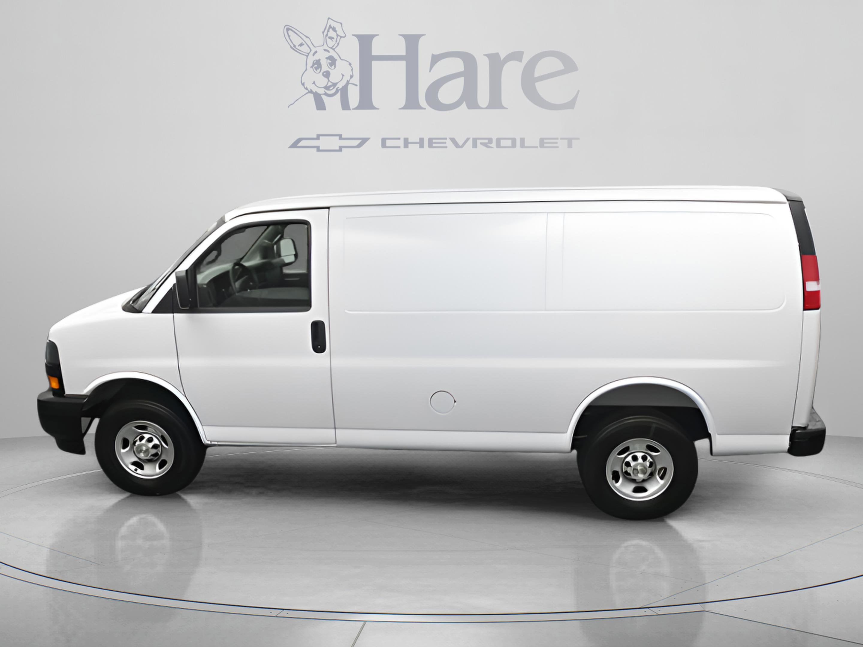 2026 Chevrolet Express Cargo 1WT