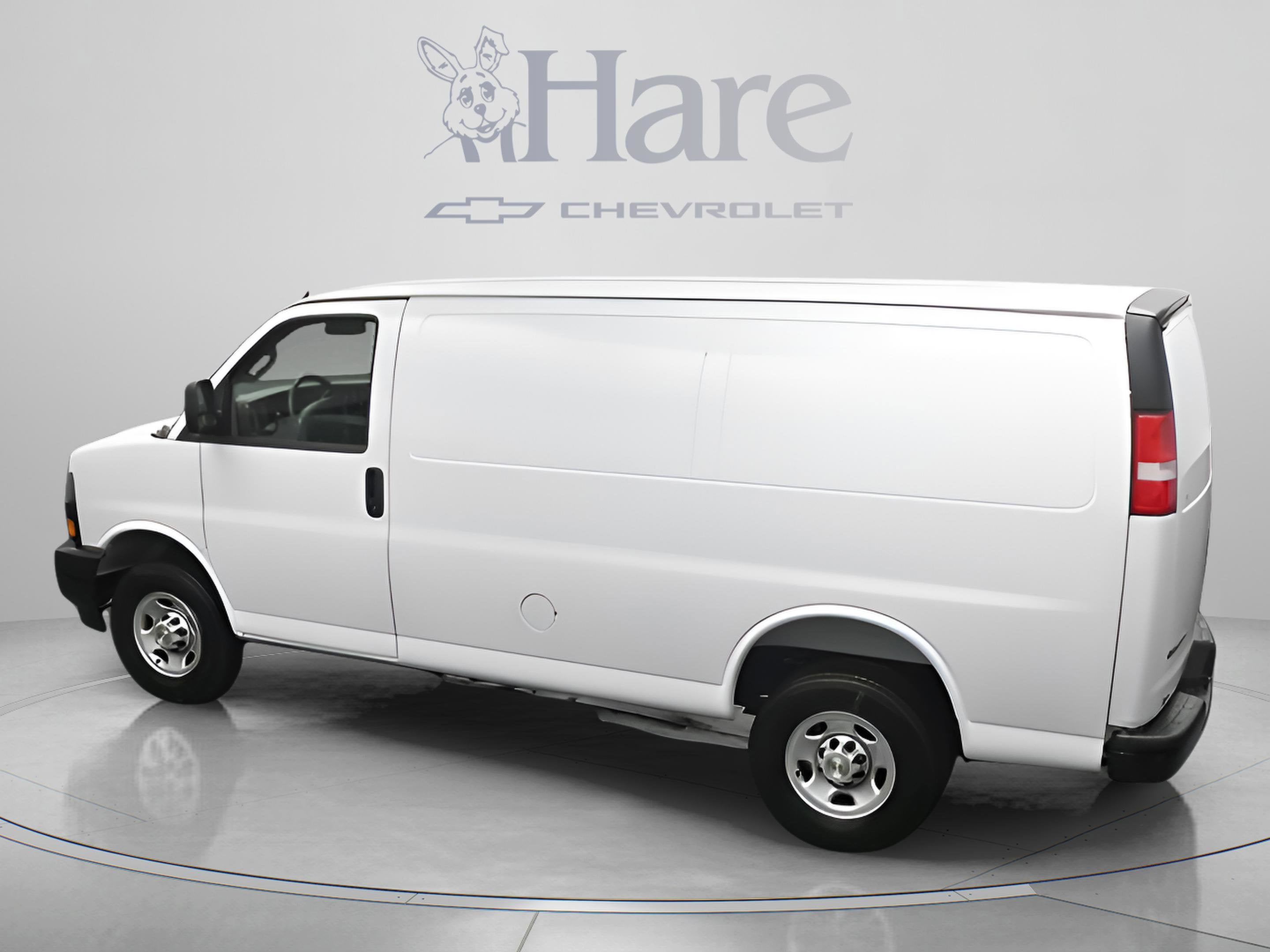 2026 Chevrolet Express Cargo 1WT