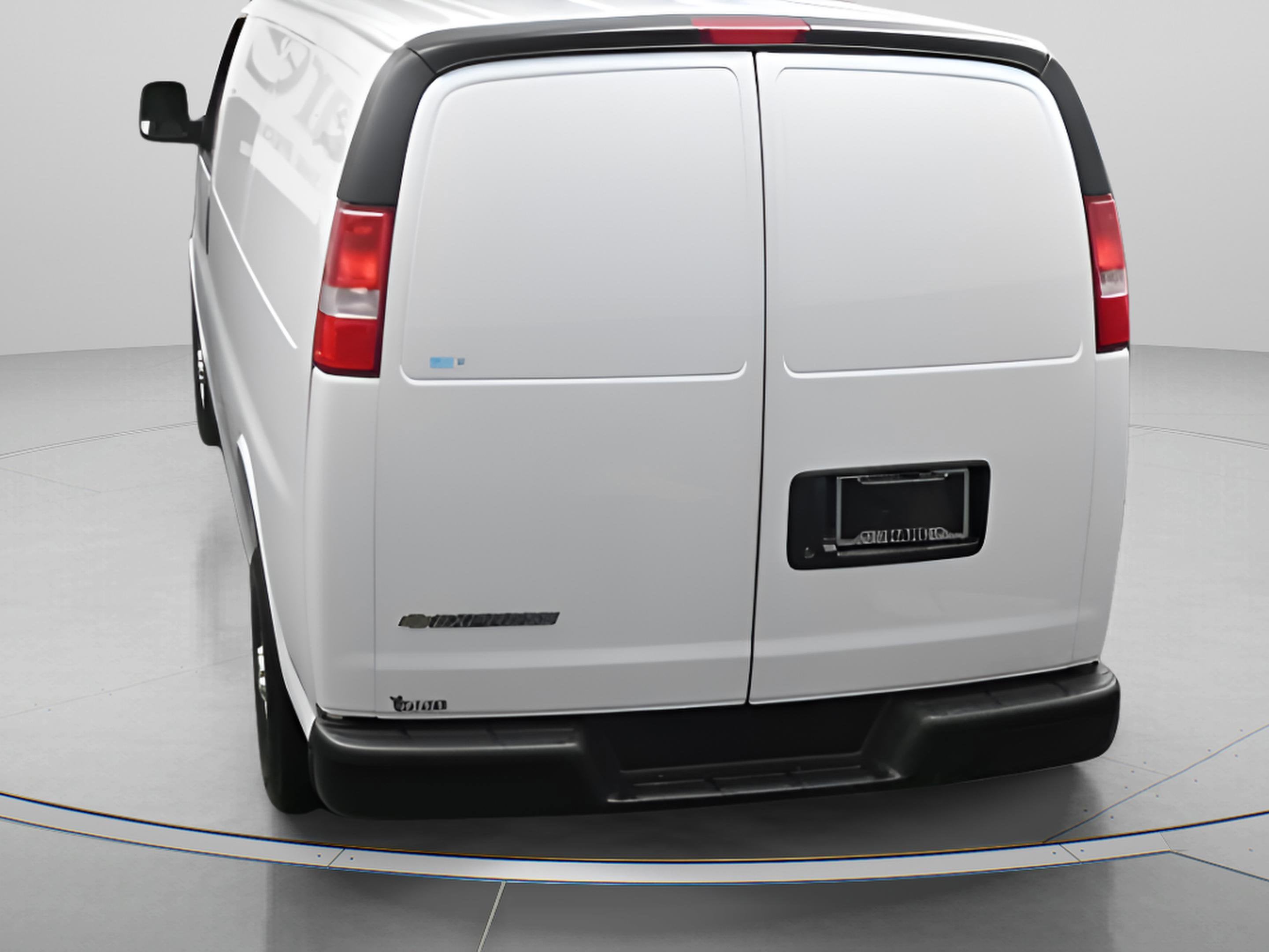 2026 Chevrolet Express Cargo Work Van - Photo 15