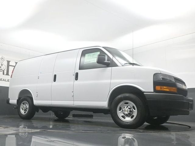 2026 Chevrolet Express Cargo 2500 WT