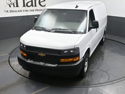 2025 Chevrolet Express Cargo WT