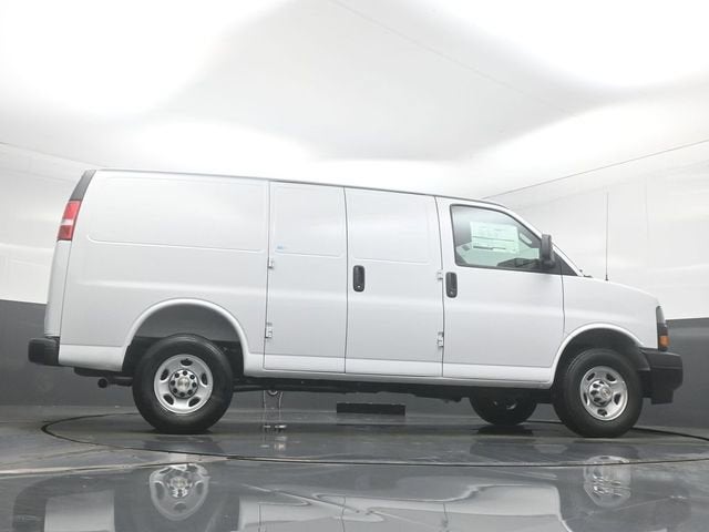 2026 Chevrolet Express Cargo 2500 WT