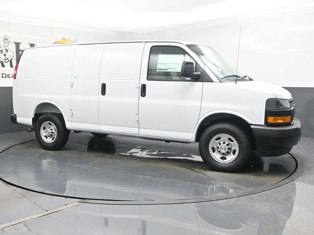 2026 Chevrolet Express Cargo 2500 WT