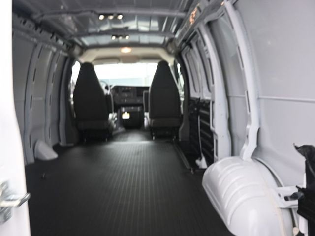 2026 Chevrolet Express Cargo 2500 WT